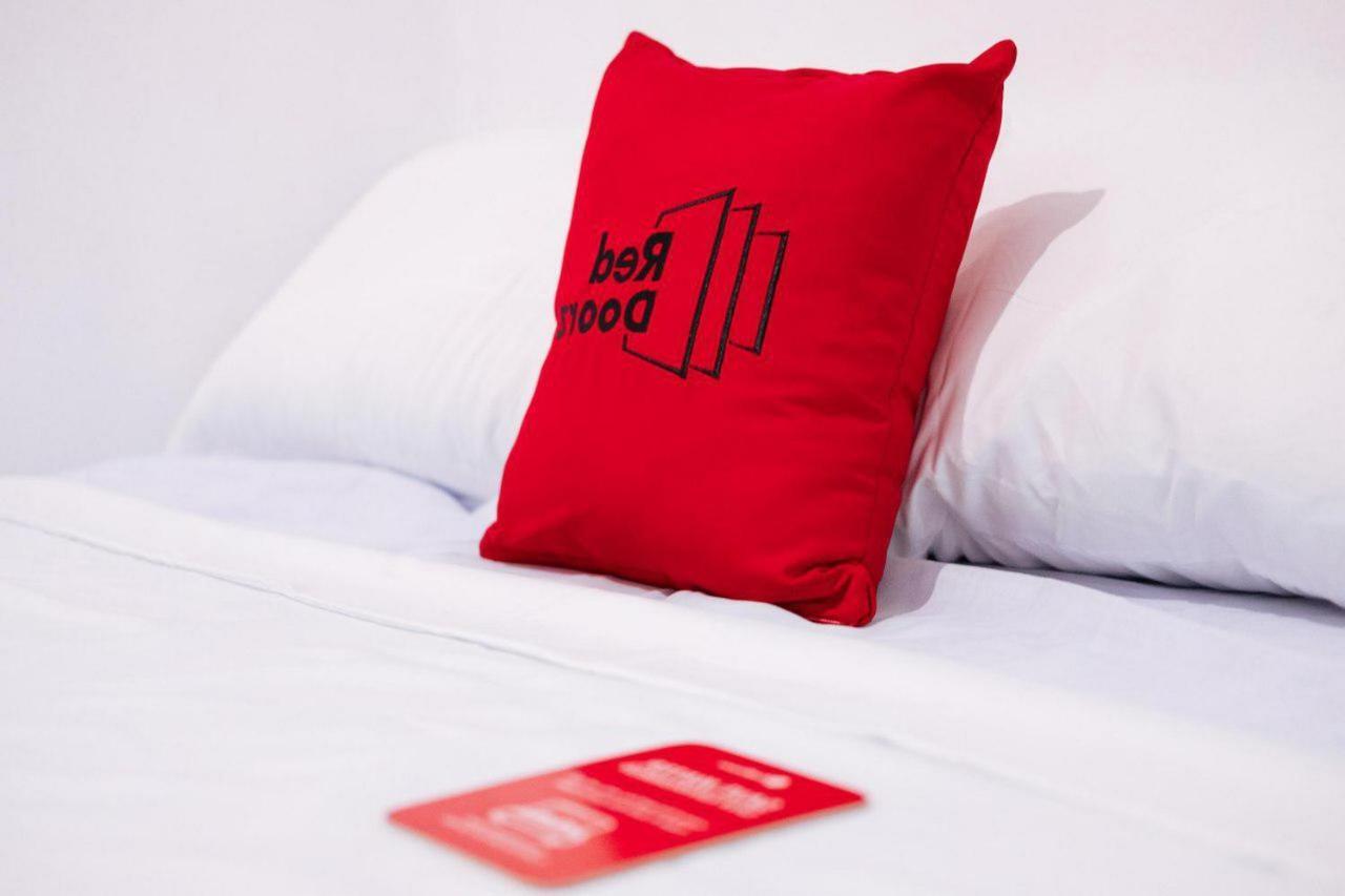 Reddoorz Near Mojokerto Train Station Hotell Eksteriør bilde